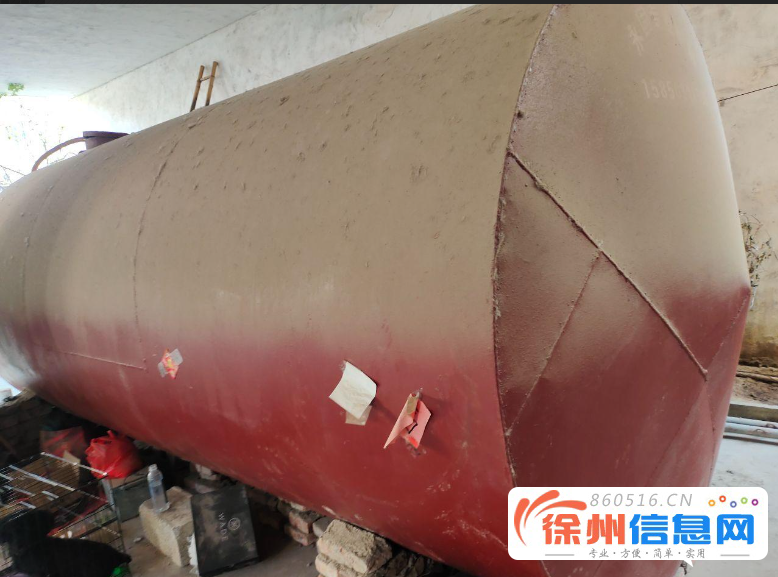 10吨油罐使用一次几乎全新 