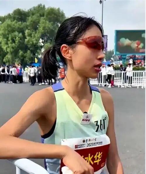 46DC38D0F943DCBE647F756C7FEBD0C1.png 46DC38D0F943DCBE647F756C7FEBD0C1.png