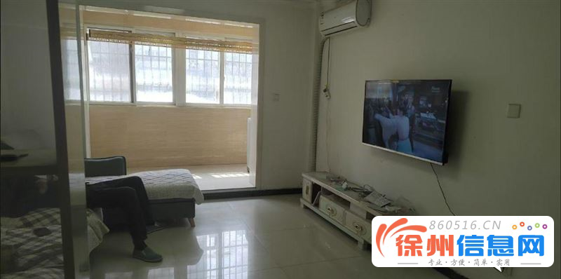 阳光小区一楼两室两厅 